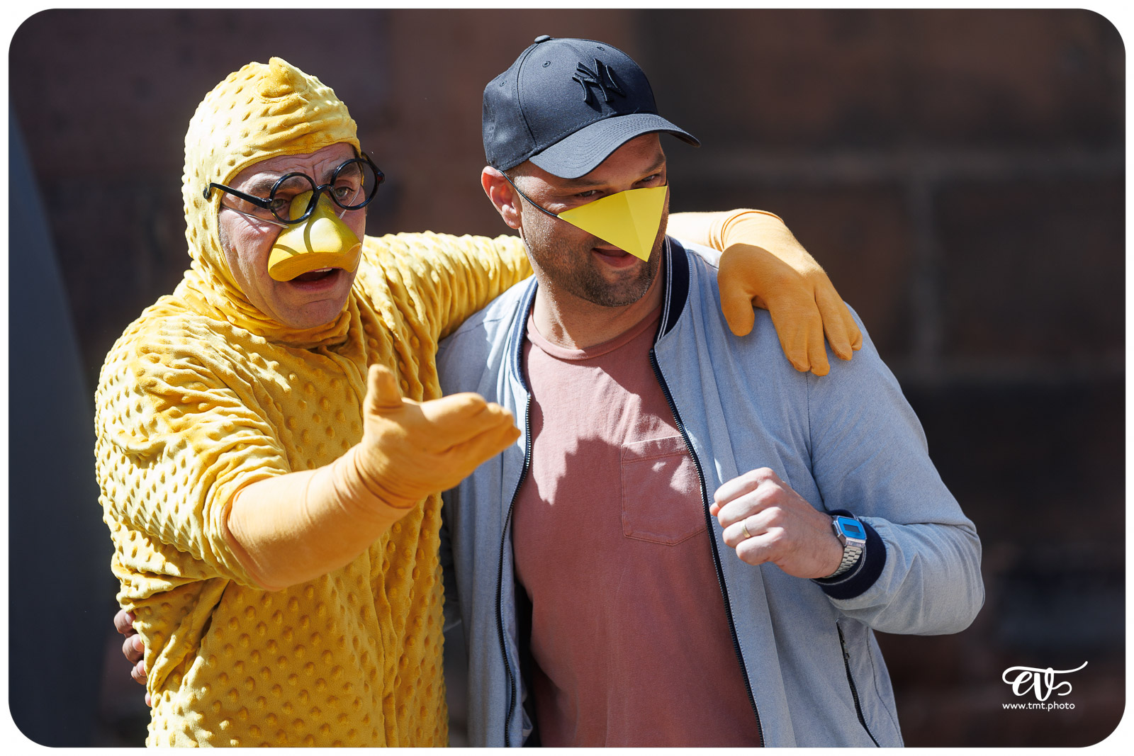 UN POUR TOUS TOUS POUSSIN ! - LES ARTS PITRES